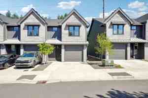 featured image of 13203 Ne 71st Pl