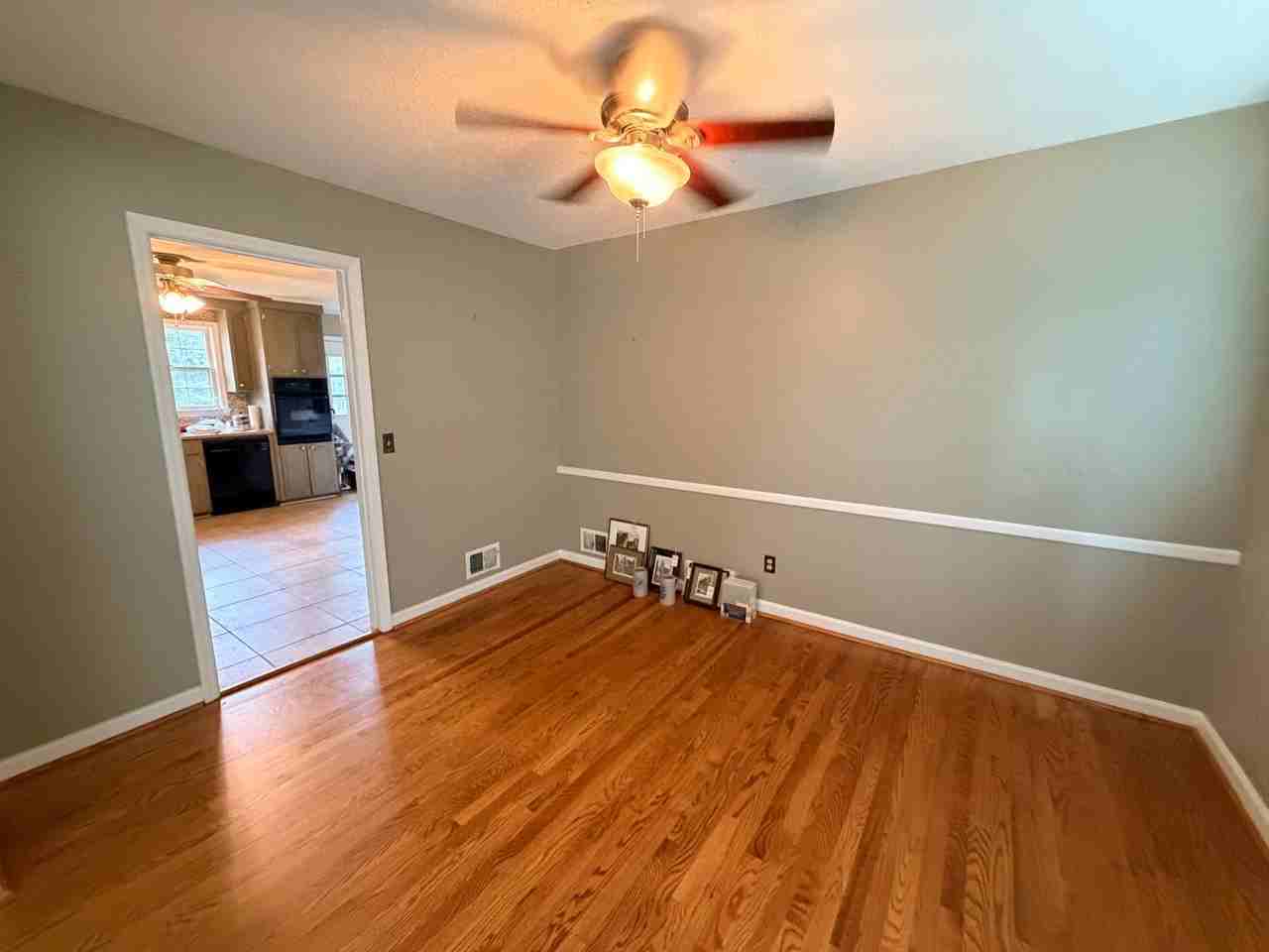 839 Malibu Dr - Photo 7 of 35