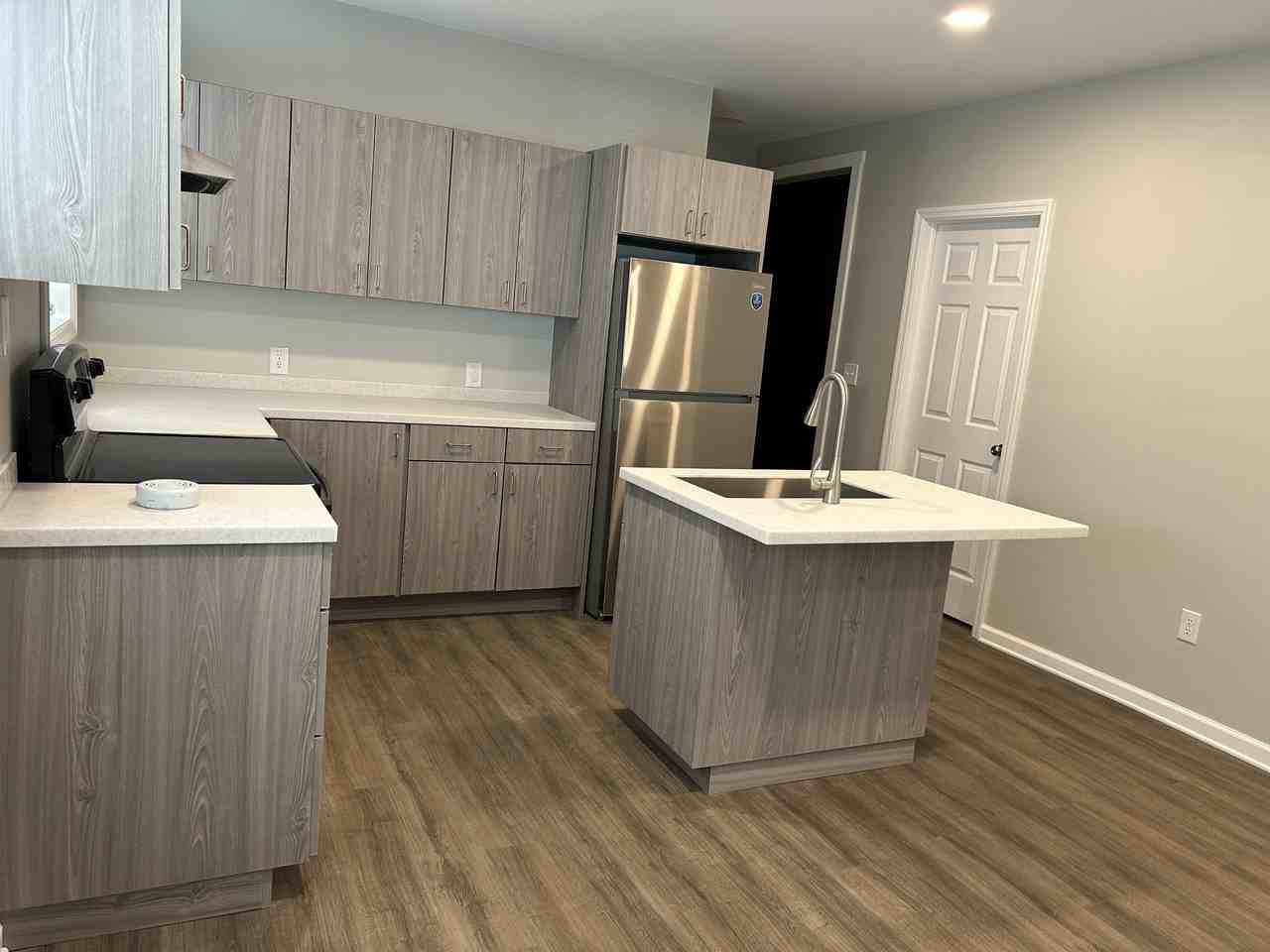 529 Main St Lowr #1 - Photo 3 of 22