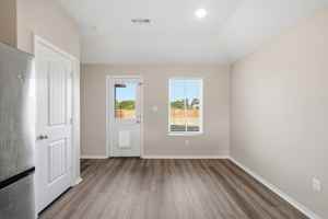 featured image of 19 Farmhouse Cir #1