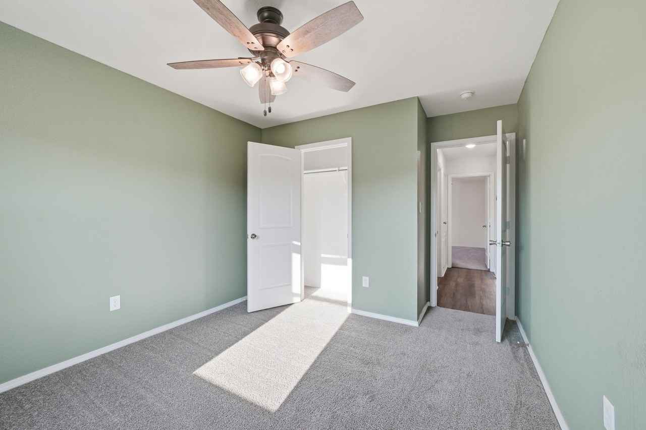 19 Farmhouse Cir #1 - Photo 7 of 11