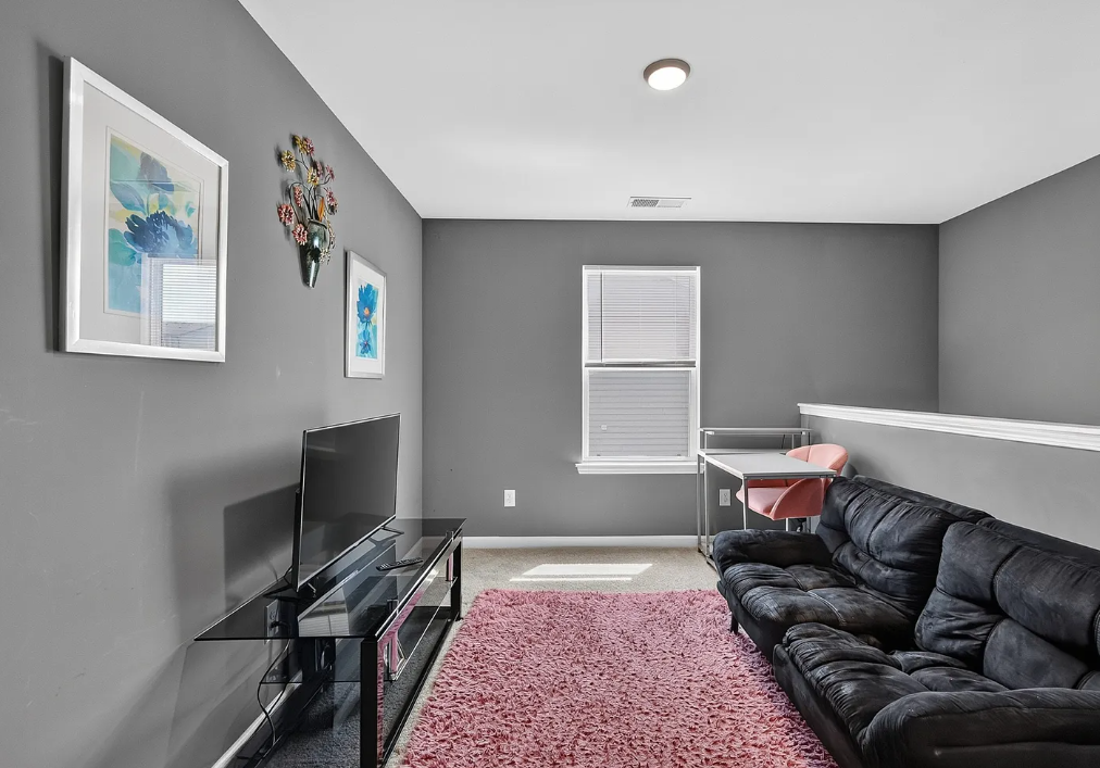 200 Renwick Dr #1 - Photo 4 of 11