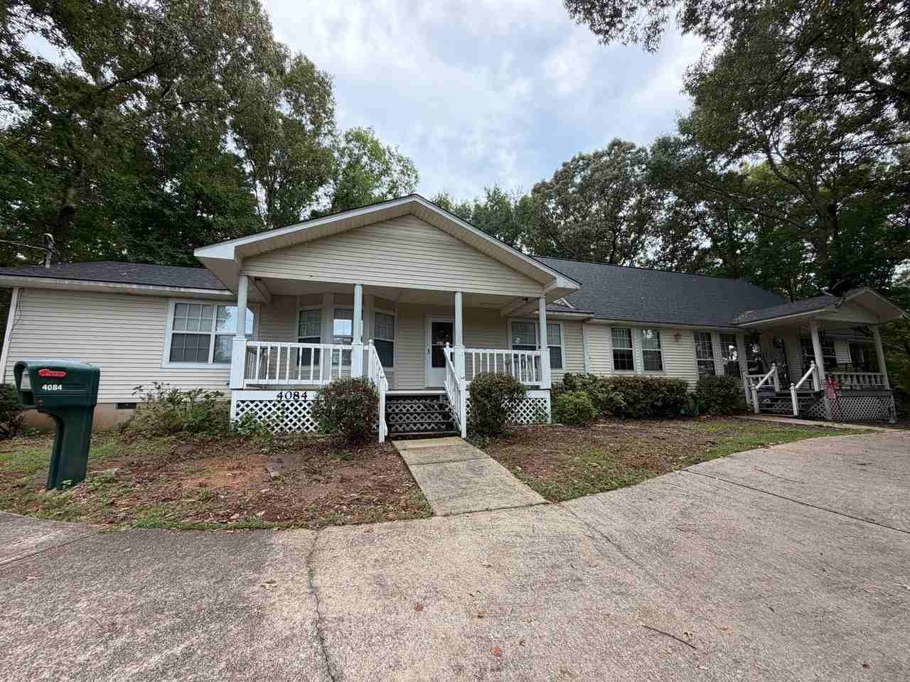 4084 Friendship Rd - Photo 2 of 33