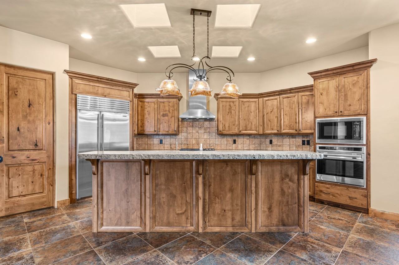 3052 N Snow Canyon Pkwy - Photo 6 of 40