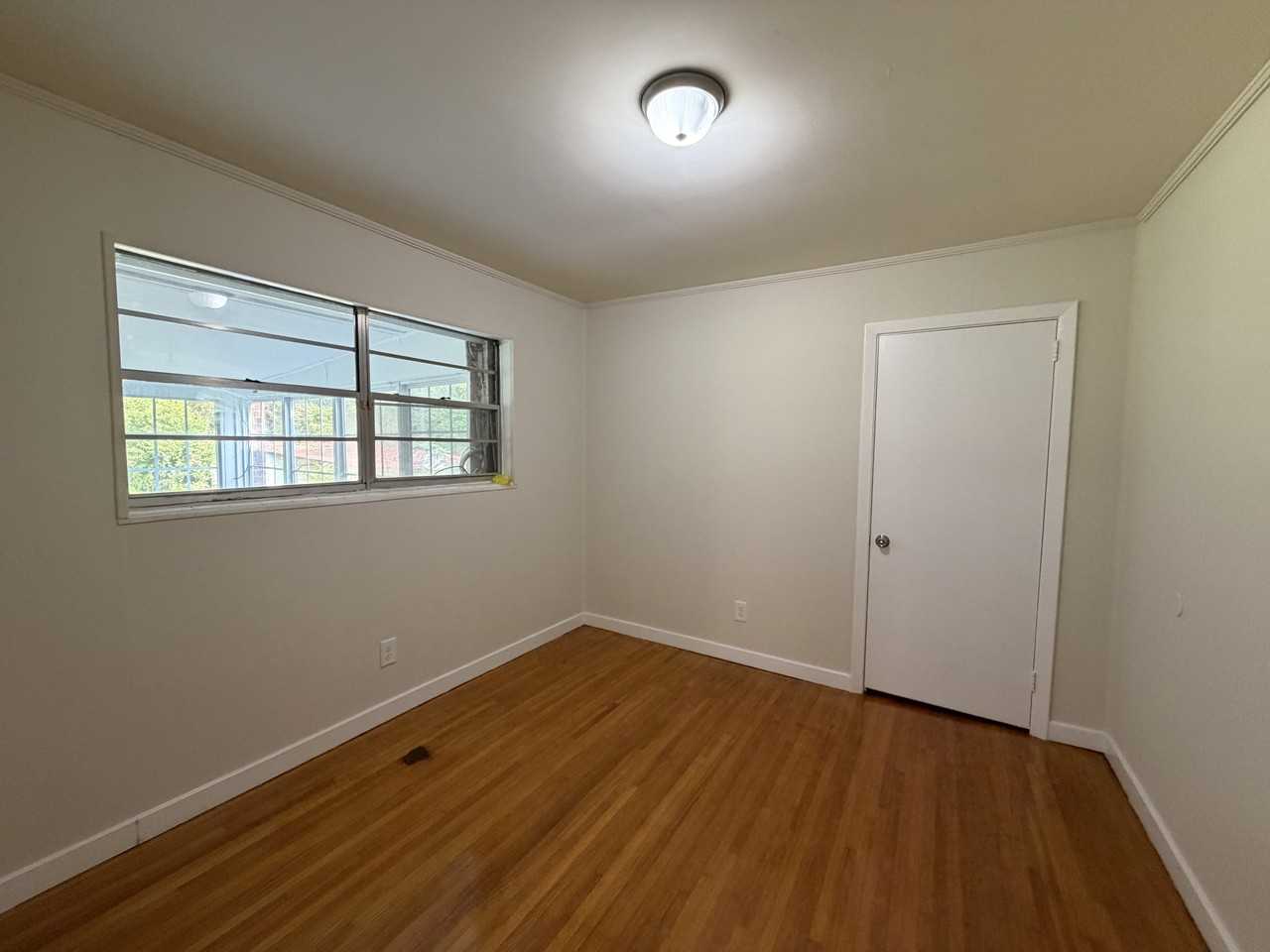 1120 1st Ave #1 - Photo 5 of 10