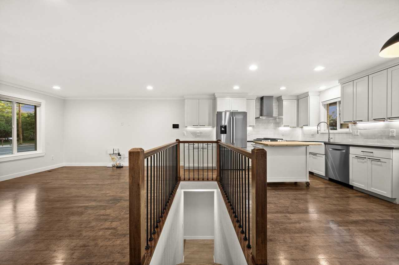 1733 E 7200 S #1 - Photo 4 of 38