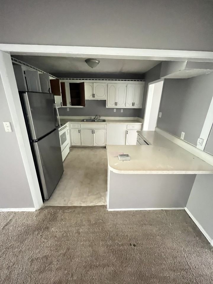 1230 George St Ne #0