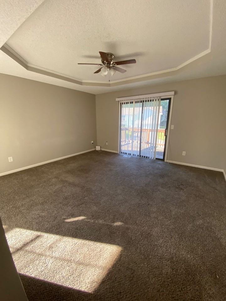 408 Ne Ash Ct - Photo 7 of 7