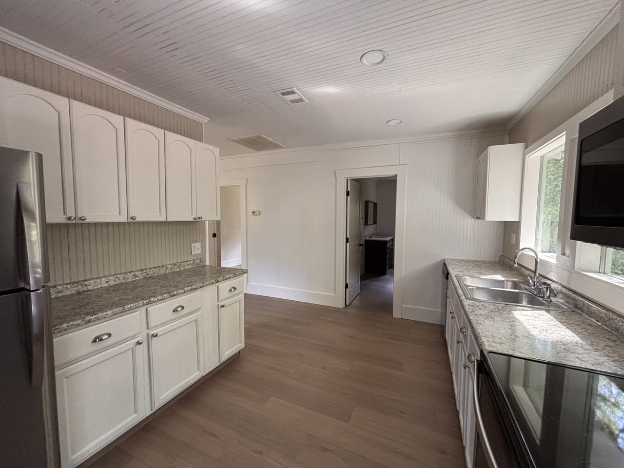 315 Dixie St #1 - Photo 4 of 22