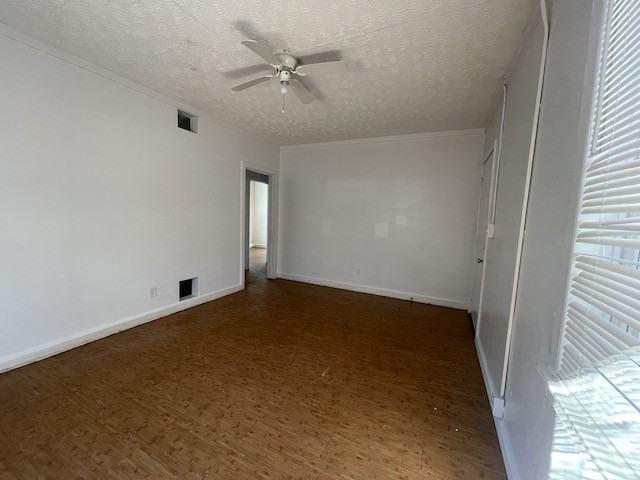 3921 6th Ave #3921 - Photo 5 of 12