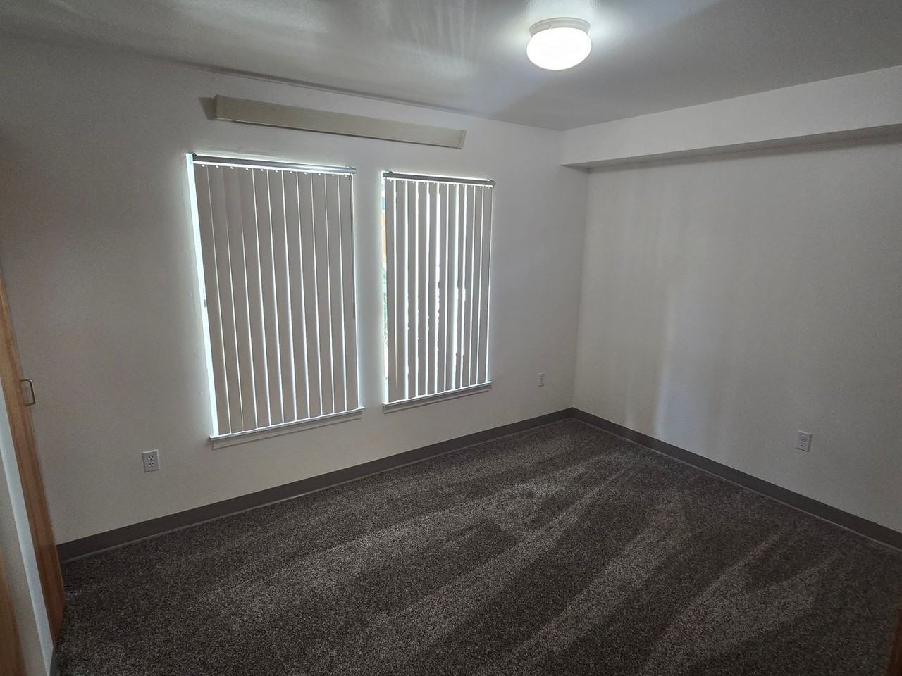 Sequoia Square Apartments - Photo 6 of 16