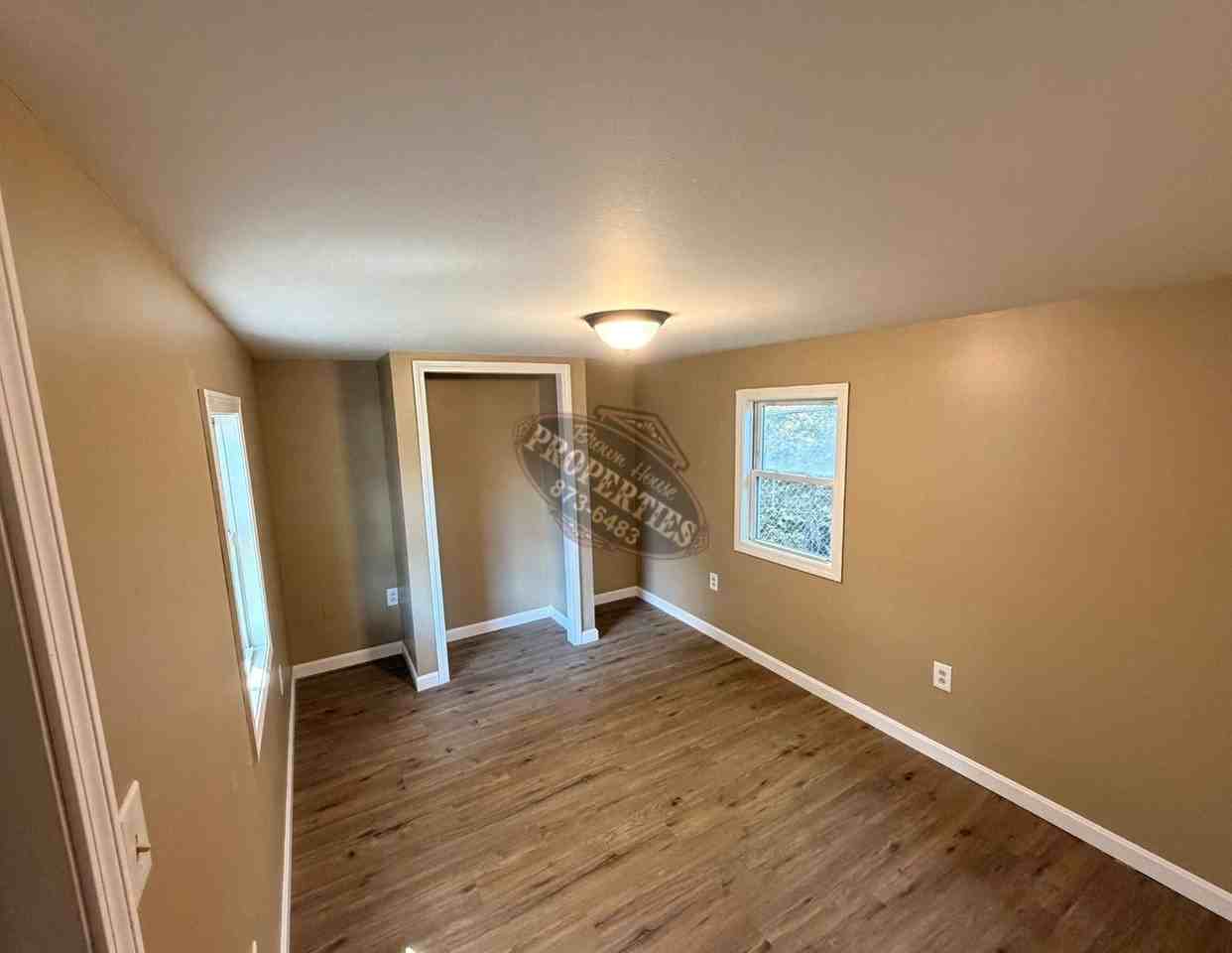 7 Baker - Photo 2 of 12