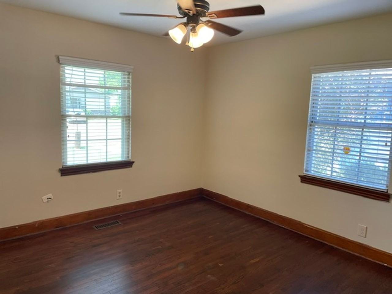 1723 5th Ave - Photo 3 of 13