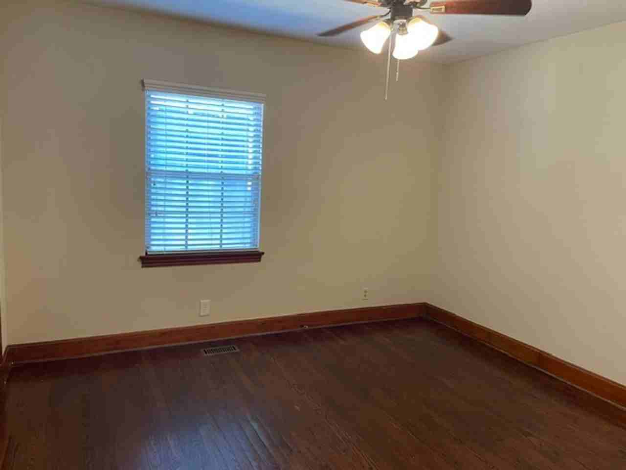 1723 5th Ave - Photo 5 of 13