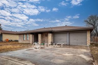 104 Sombrero Dr - Photo 1 of 1