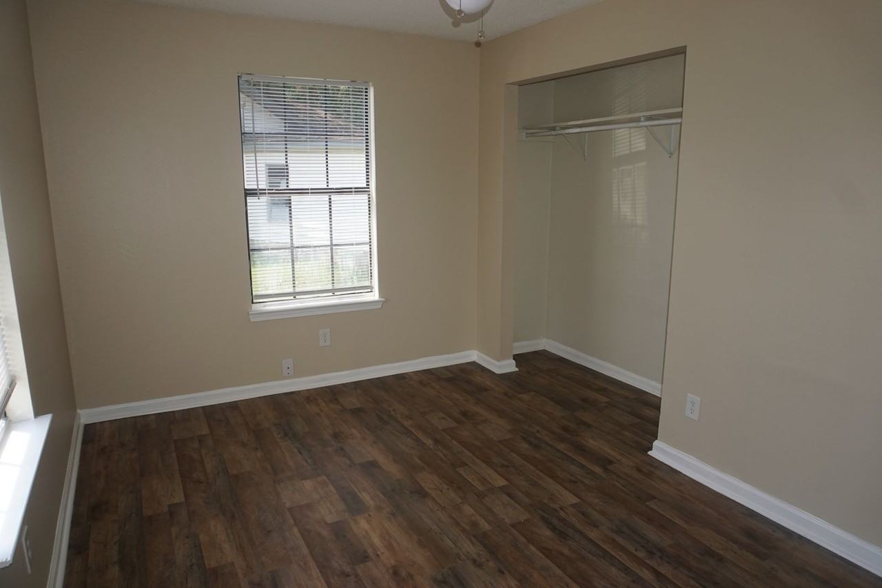 152 North Ave - Photo 6 of 10