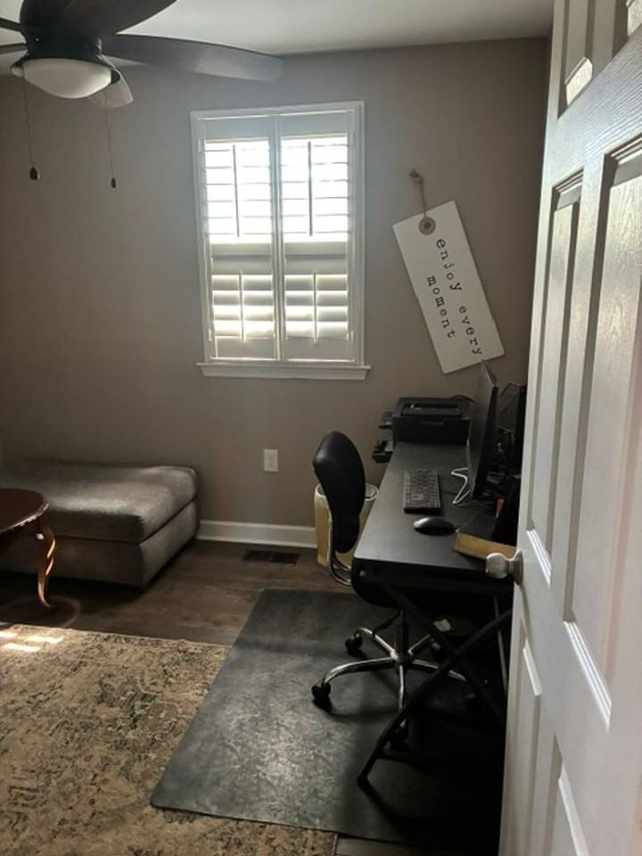 432 Maryland Ave - Photo 4 of 31