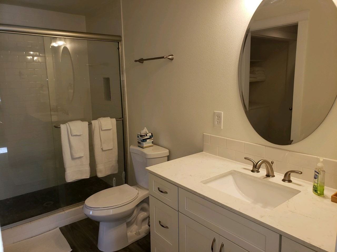 1325 Central St Ne - Photo 5 of 12