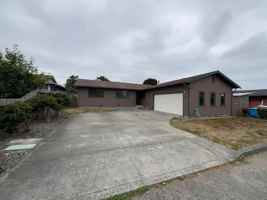 featured image of 40 Robbie Ln