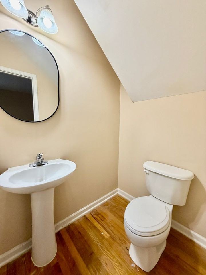 27 Greenbrook Ct - Photo 5 of 18