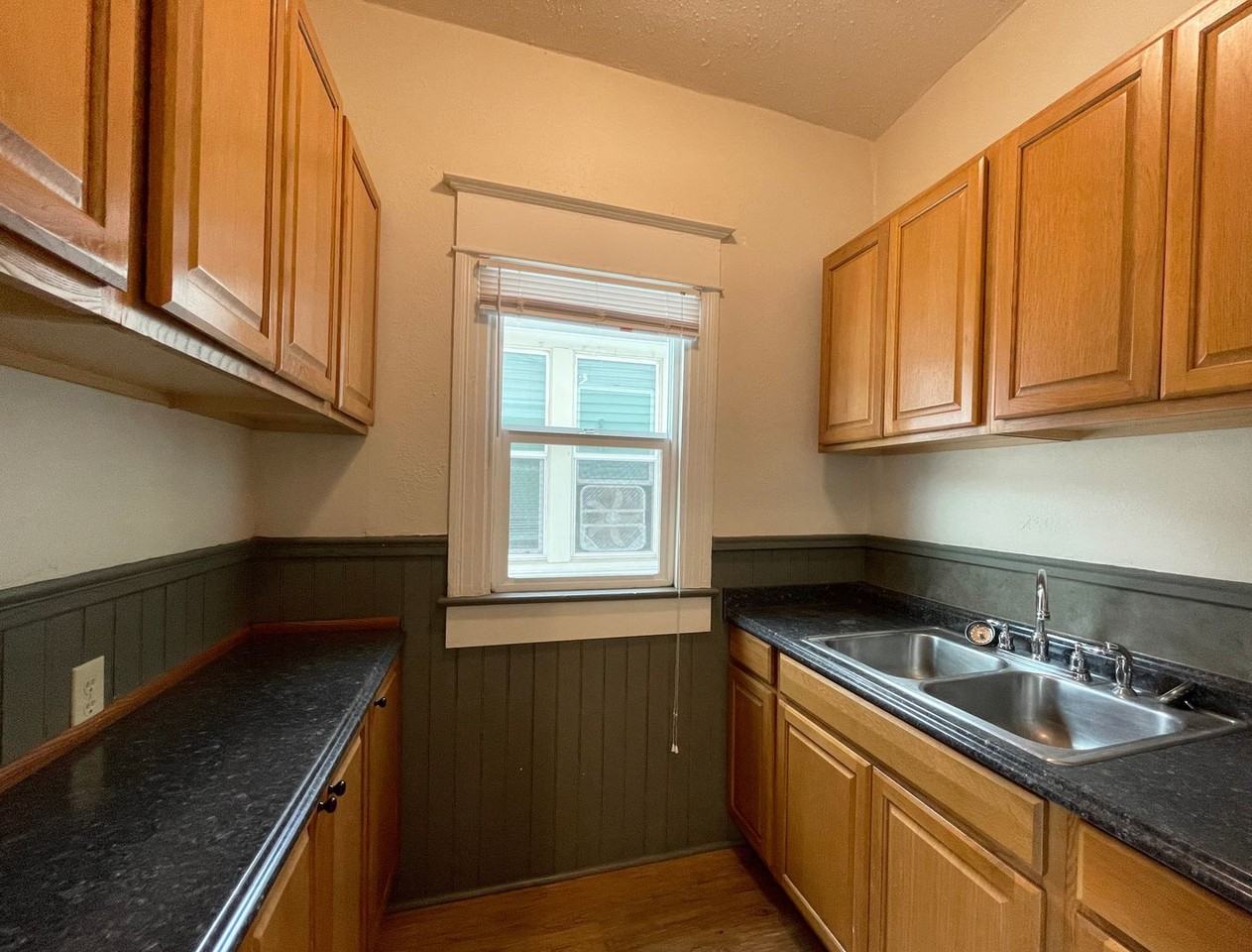 4003 Ne 7th Ave - Photo 7 of 16