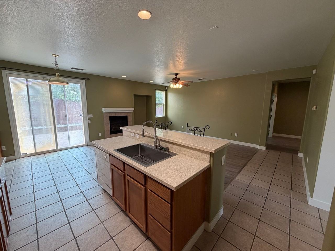 8660 Banton Cir - Photo 7 of 33