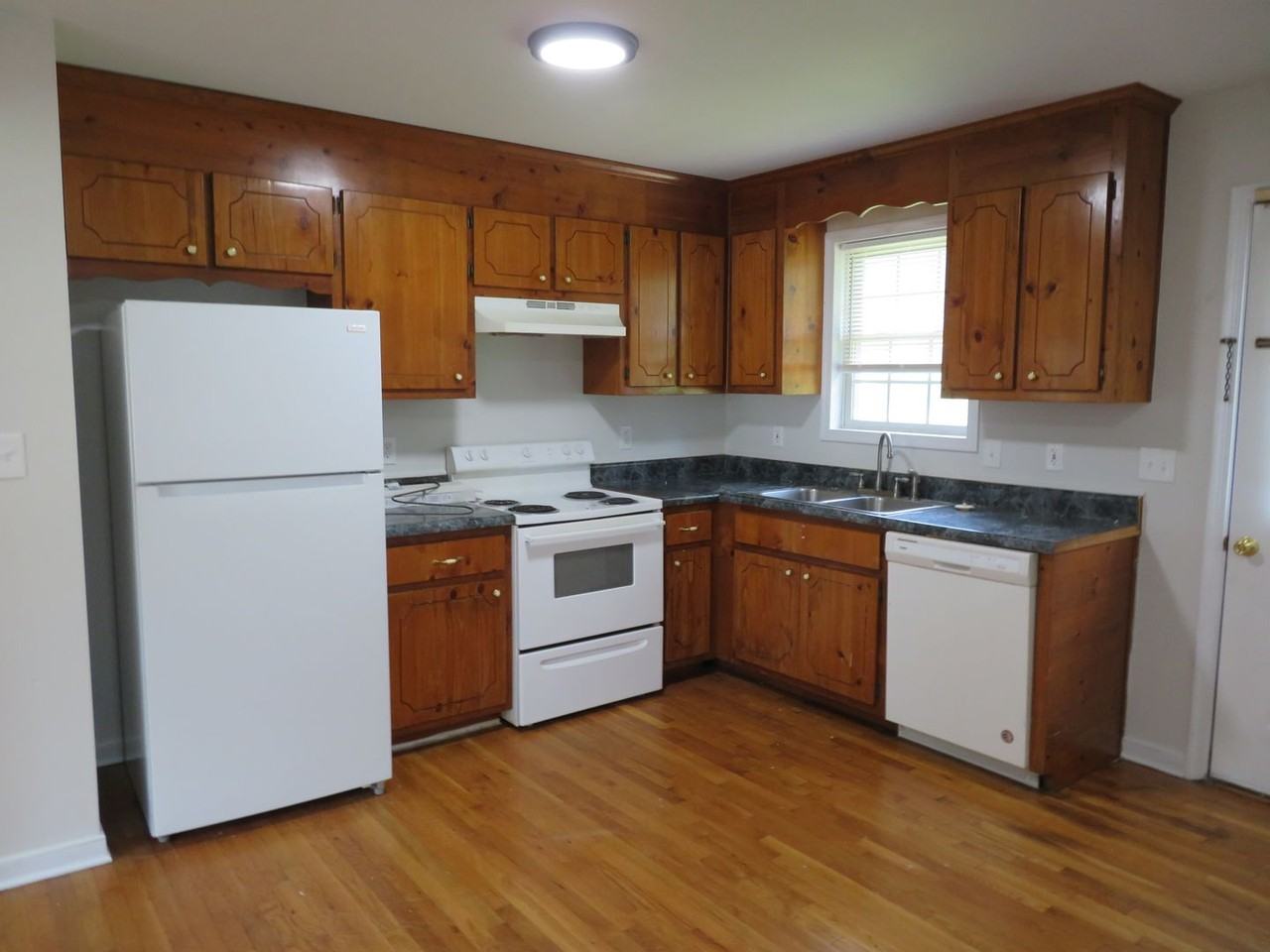 507 St Andrew St - Photo 5 of 14