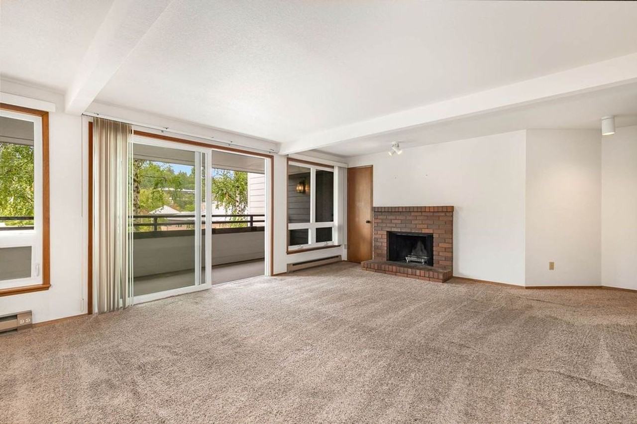 3055 80th Ave Se - Photo 5 of 20