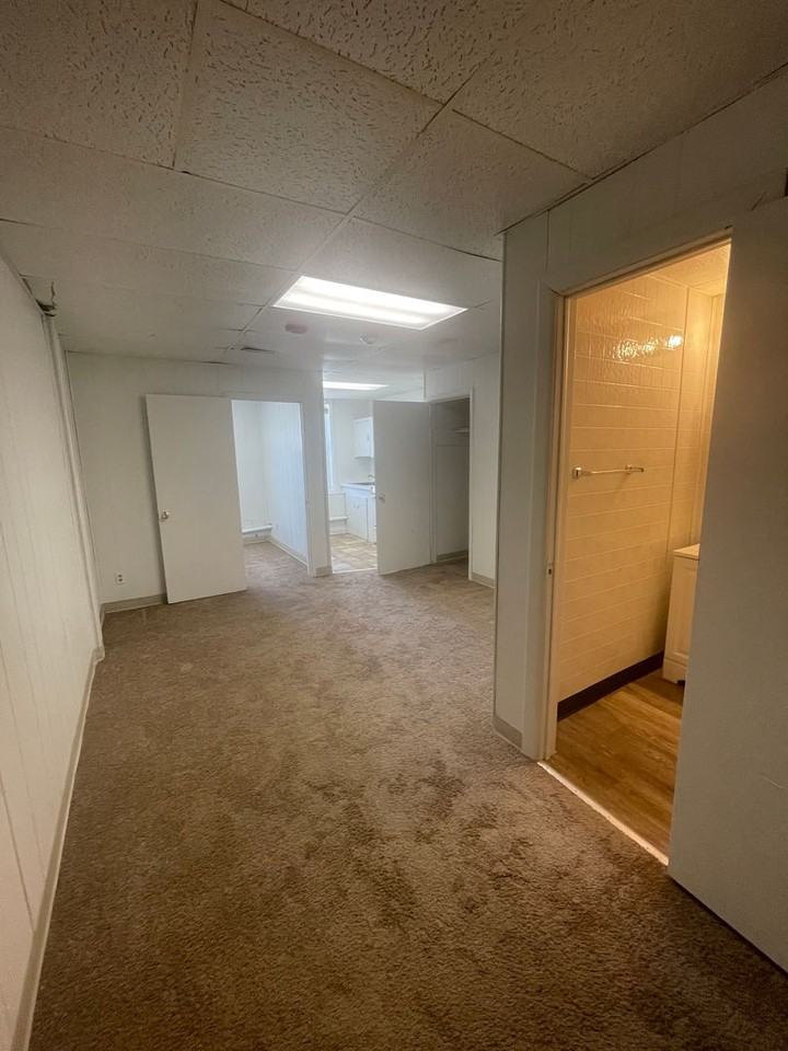 1220 Washington Ave #10 - Photo 2 of 15