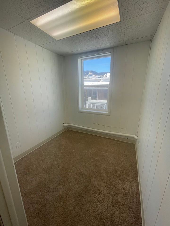 1220 Washington Ave #10 - Photo 4 of 15