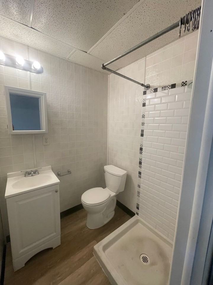 1220 Washington Ave #10 - Photo 5 of 15