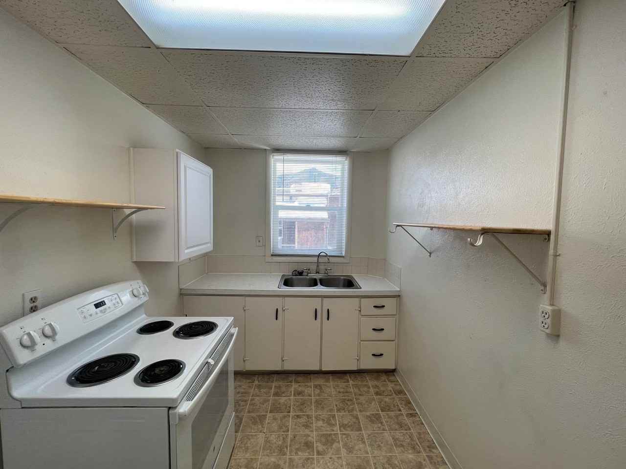 1220 Washington Ave #10 - Photo 7 of 15