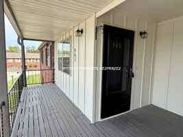 featured image of 965 Nw Colbern Rd