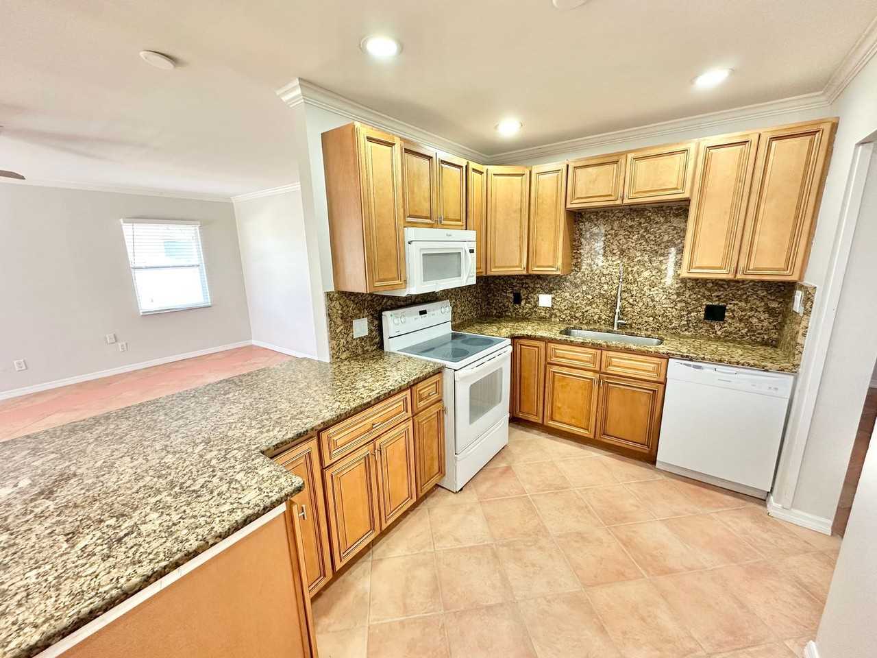 644 92nd Ave N - Photo 3 of 16