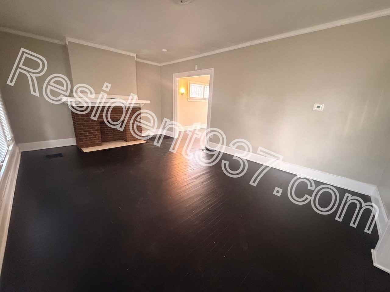 422 Santa Cruz Ave - Photo 2 of 18