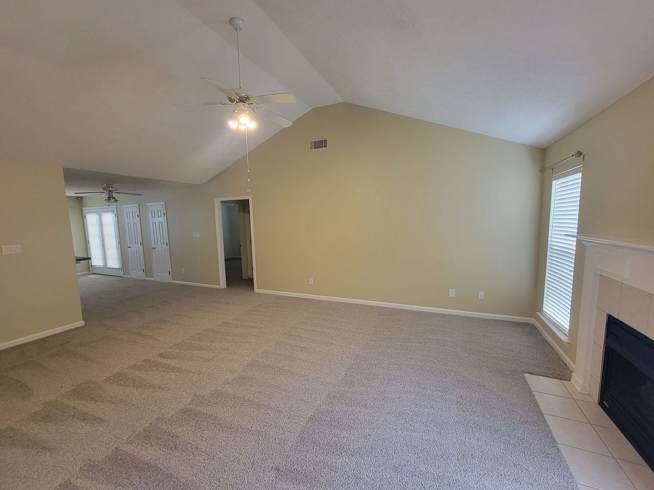 481 Connemara Trl - Photo 4 of 24