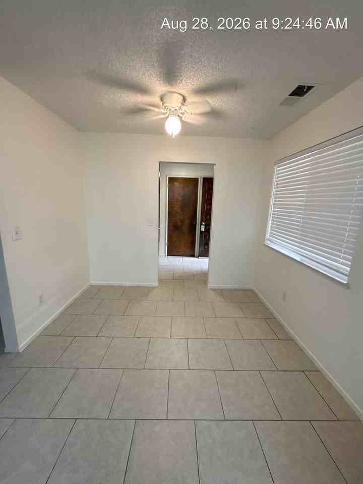 1009 W Laura Ave - Photo 3 of 22