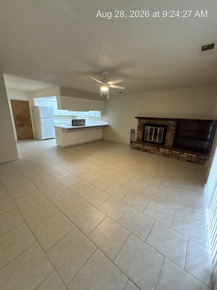 1009 W Laura Ave - Photo 4 of 22