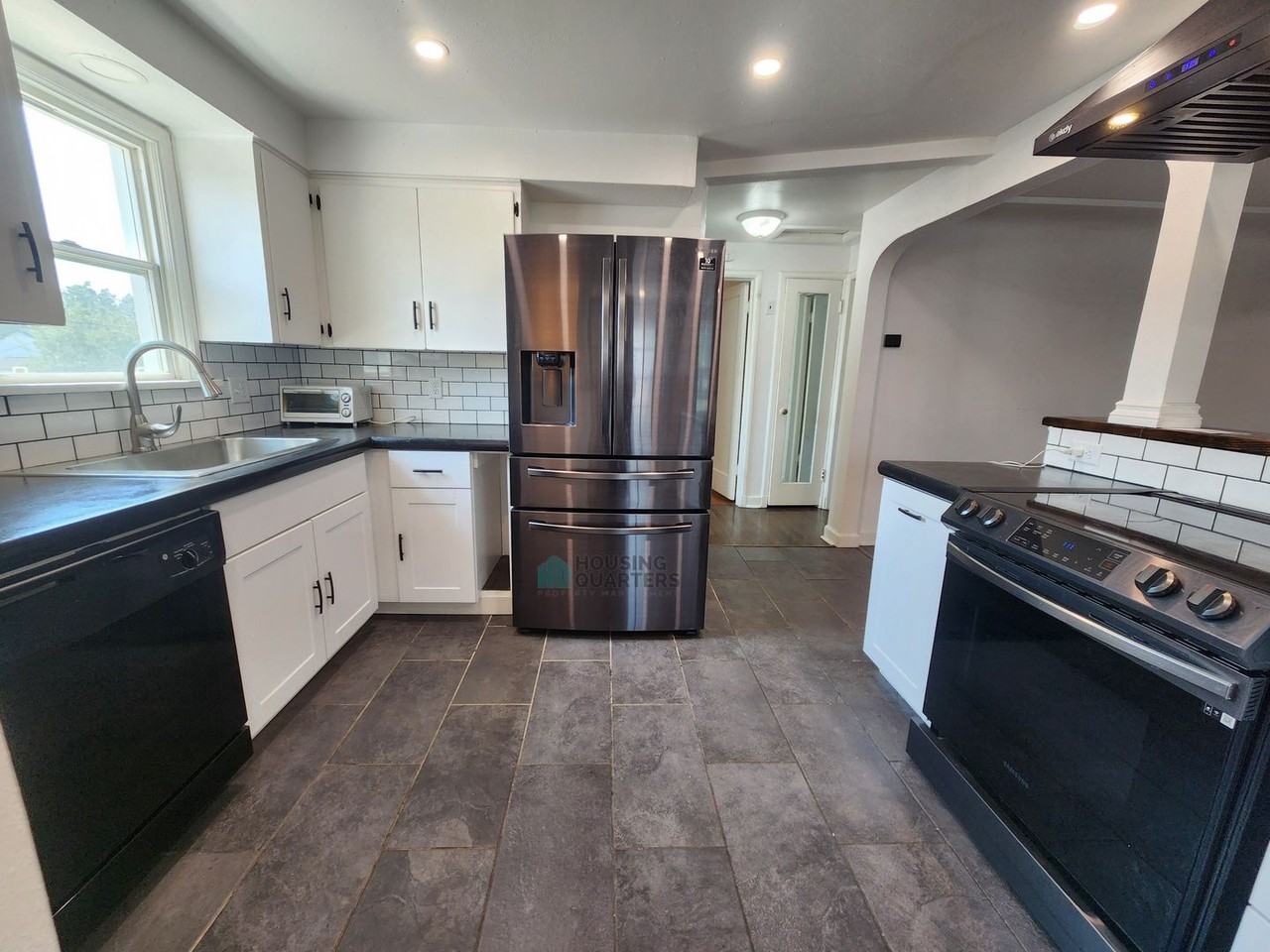 2603 W Upton Ave - Photo 4 of 25