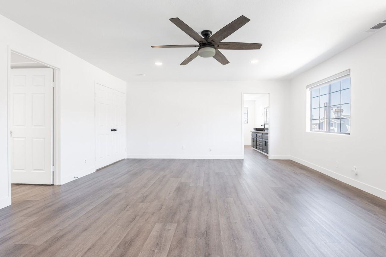 640 E Banyan St - Photo 5 of 35