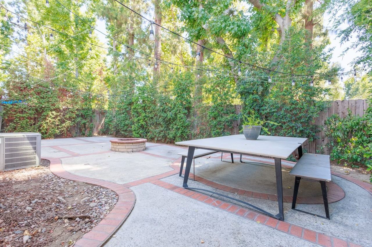640 E Banyan St - Photo 6 of 35