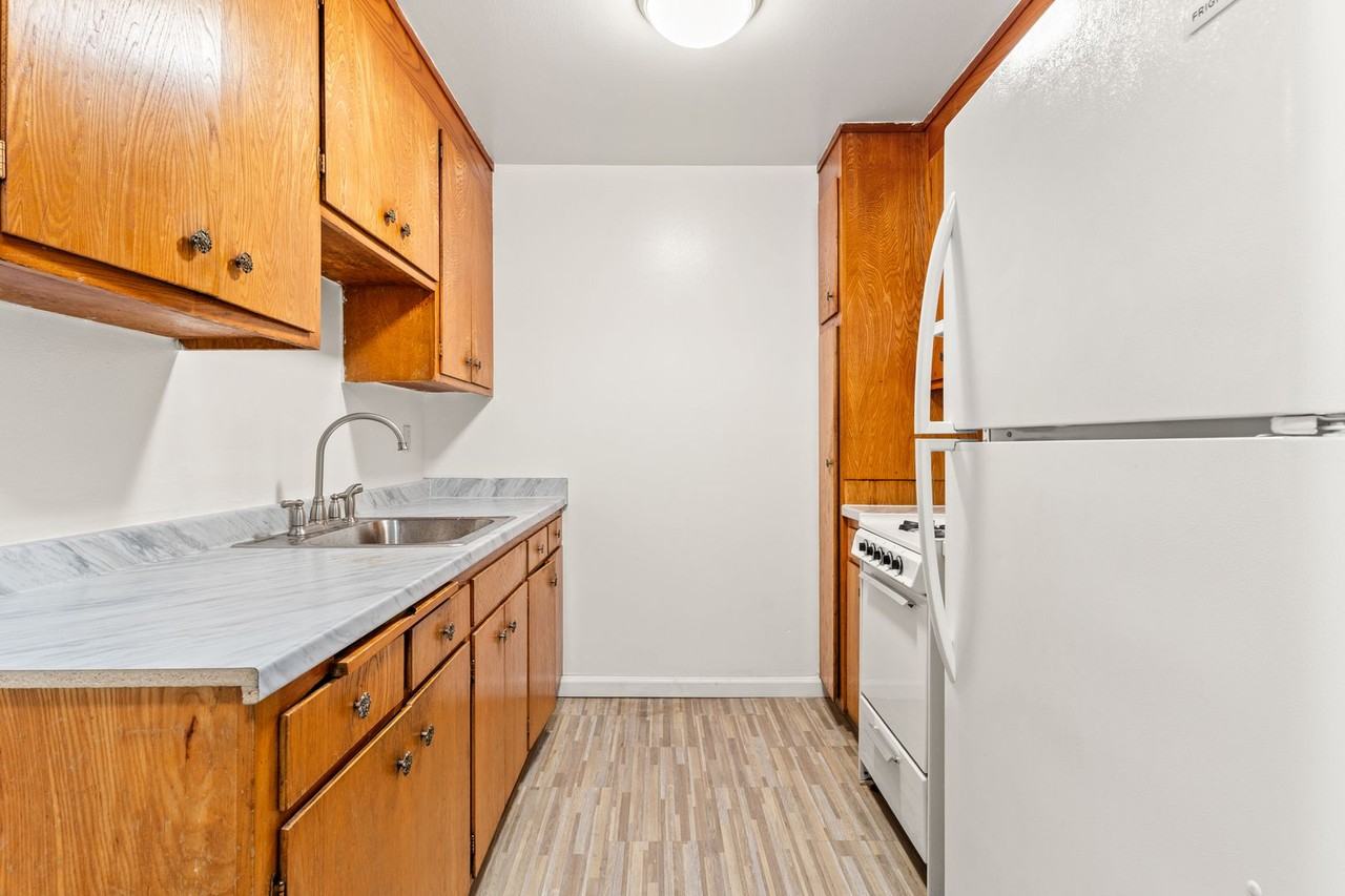 2674 Parker Ave #01 - Photo 7 of 15