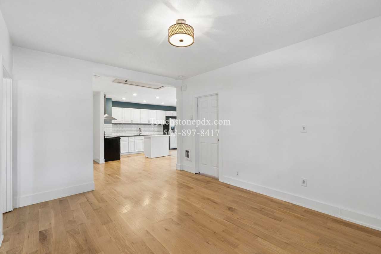 442 Nw 2nd Ave - Photo 5 of 41