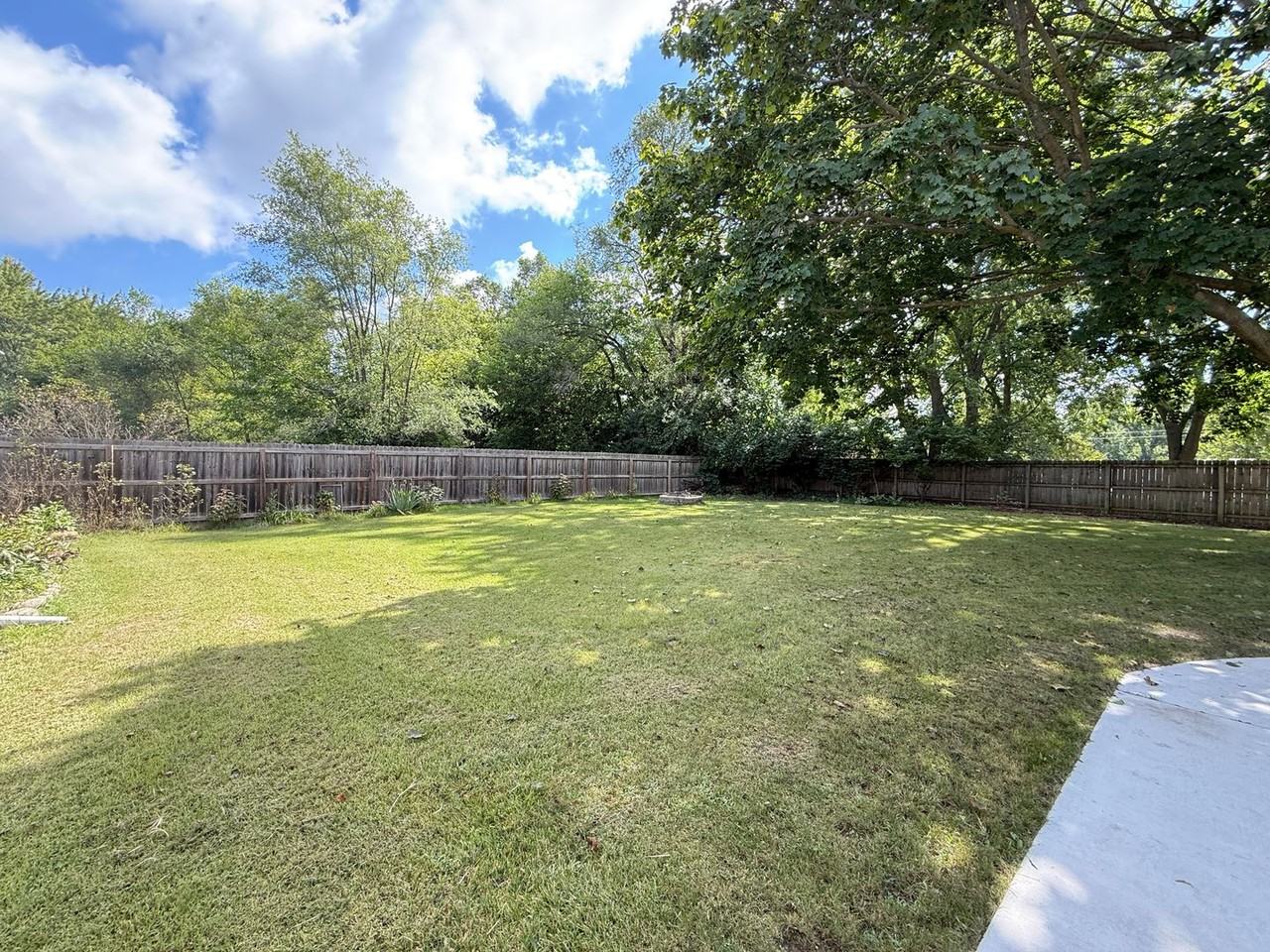 3405 Elkton Dr - Photo 4 of 32