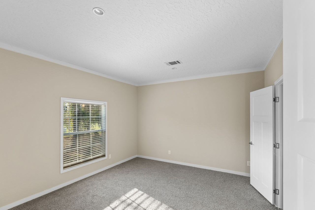 7662 Monongahela Ave - Photo 3 of 24
