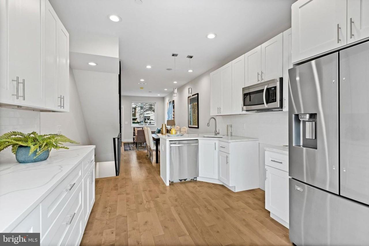 2154 N Fairhill St - Photo 6 of 26