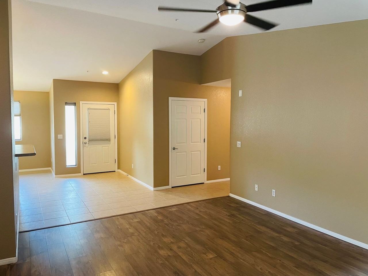717 S 16th St - Photo 3 of 15