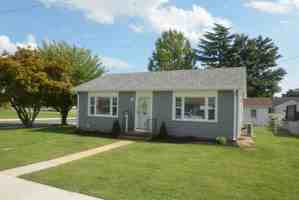featured image of 116 E Cochran St