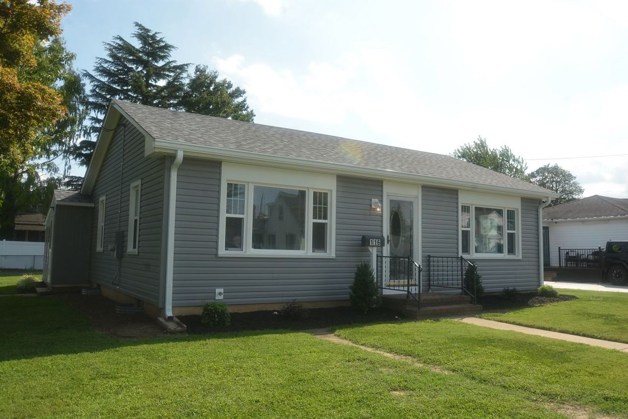 116 E Cochran St - Photo 4 of 32