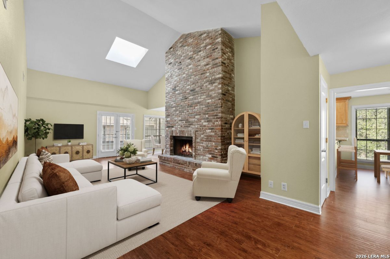 3605 Hidden Dr #F4 - Photo 3 of 20